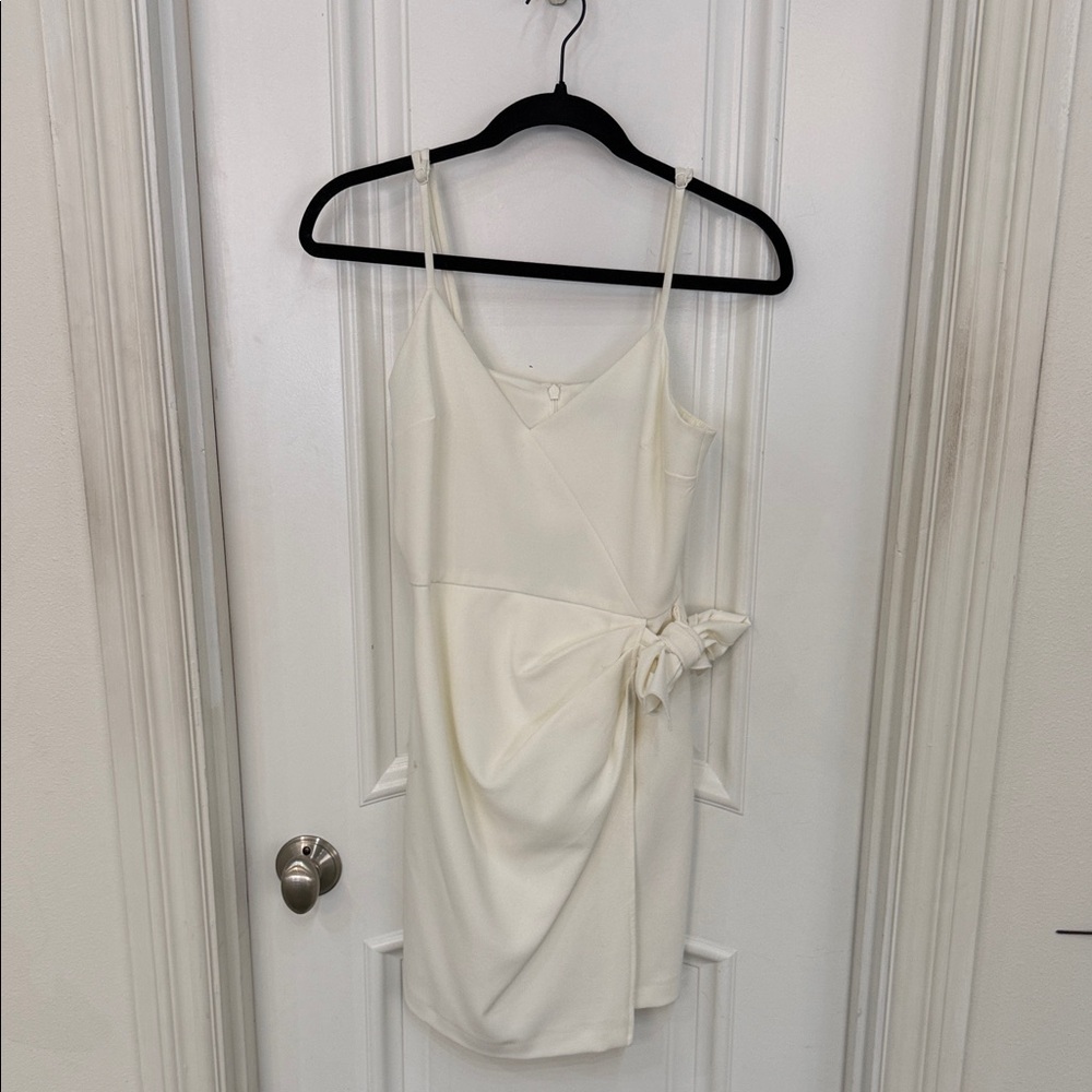 Elegant Cream Women's Dress